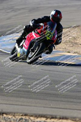 media/Jan-09-2022-SoCal Trackdays (Sun) [[2b1fec8404]]/Turns 9 and 8 (920am)/